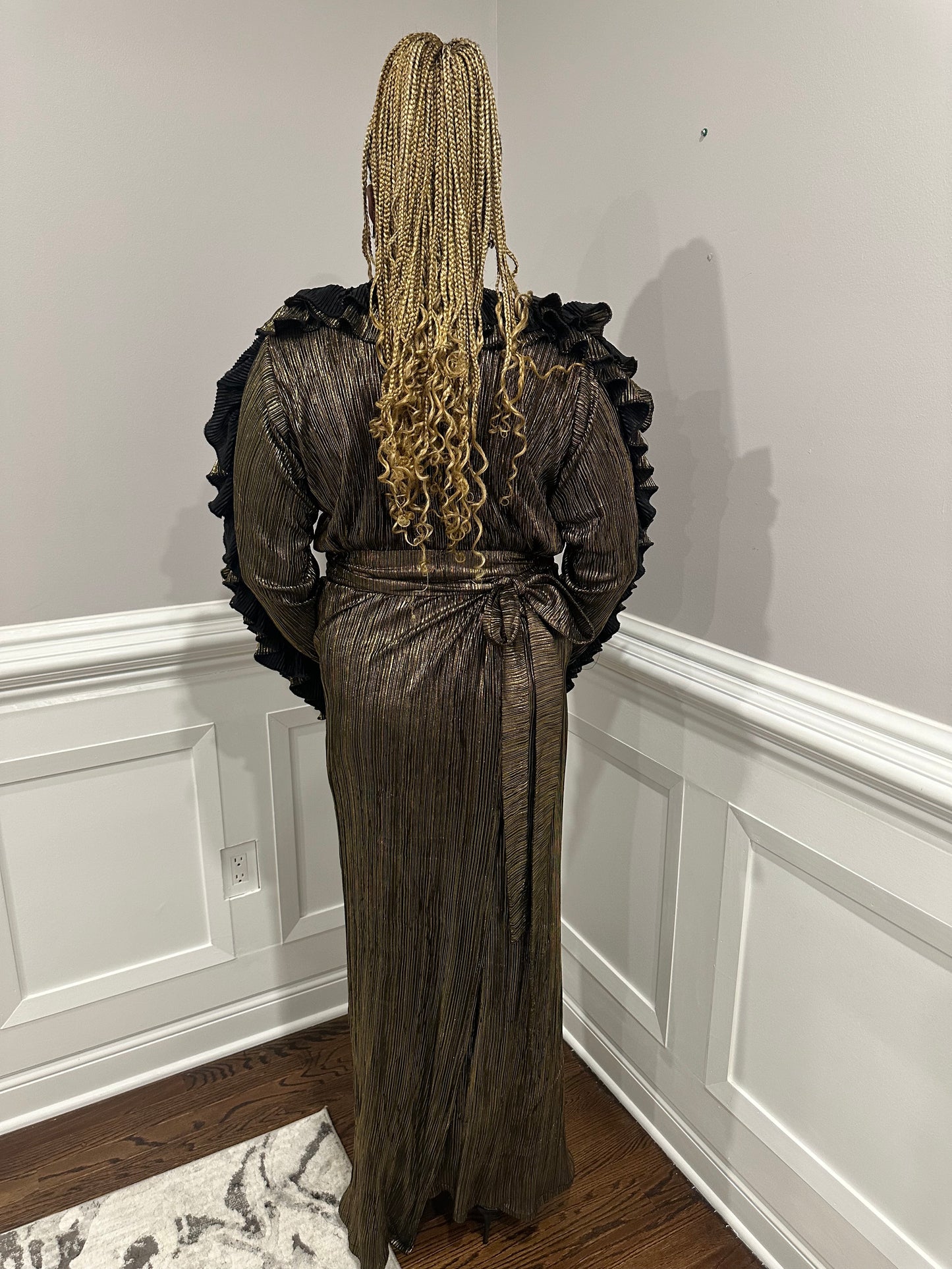 Gold Ruffle my Feathers Sleeve Blouse & Wrapper